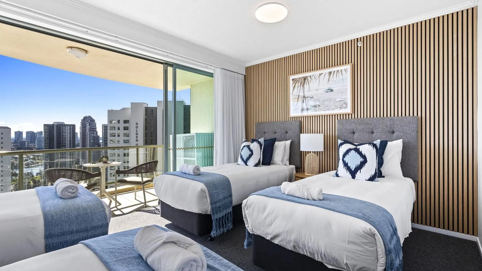 Prime Views From 4 Bedroom Newly Renovated Ocean Unit At Sun City - Q Stay Gold Coast 0*,